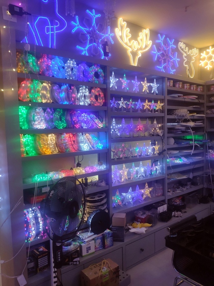x9137-WEIWEI-Christmas-Lights-Factory-Wholesale-Supplier-Yiwu-China-007.jpg.pagespeed.ic.YektdPqMws